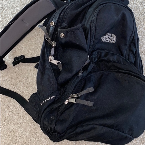 North Face “Diva” backpack - Picture 3 of 6